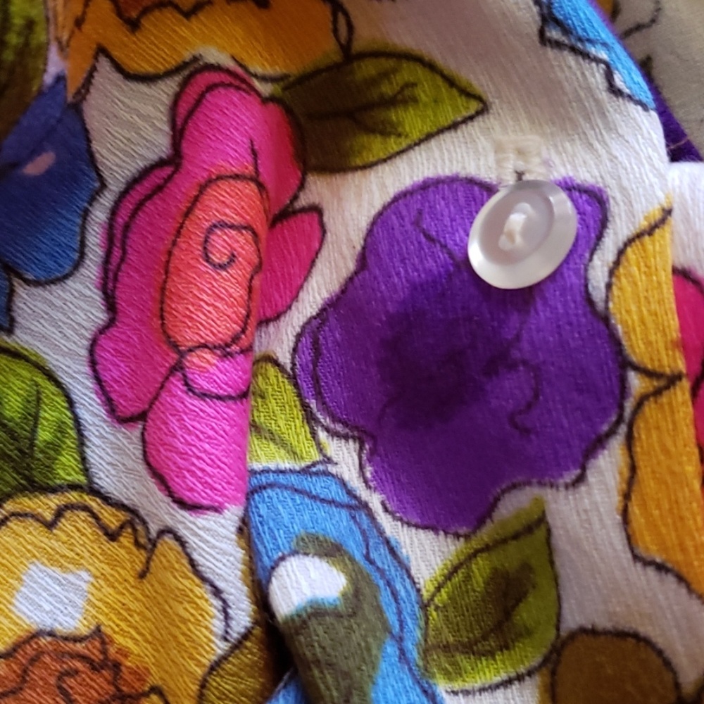 1960's maximalist vintage floral button down blouse - Picture 5 of 5